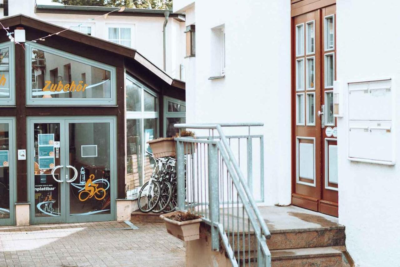 רוסטוק Apartmenthaus Chrischanshof מראה חיצוני תמונה