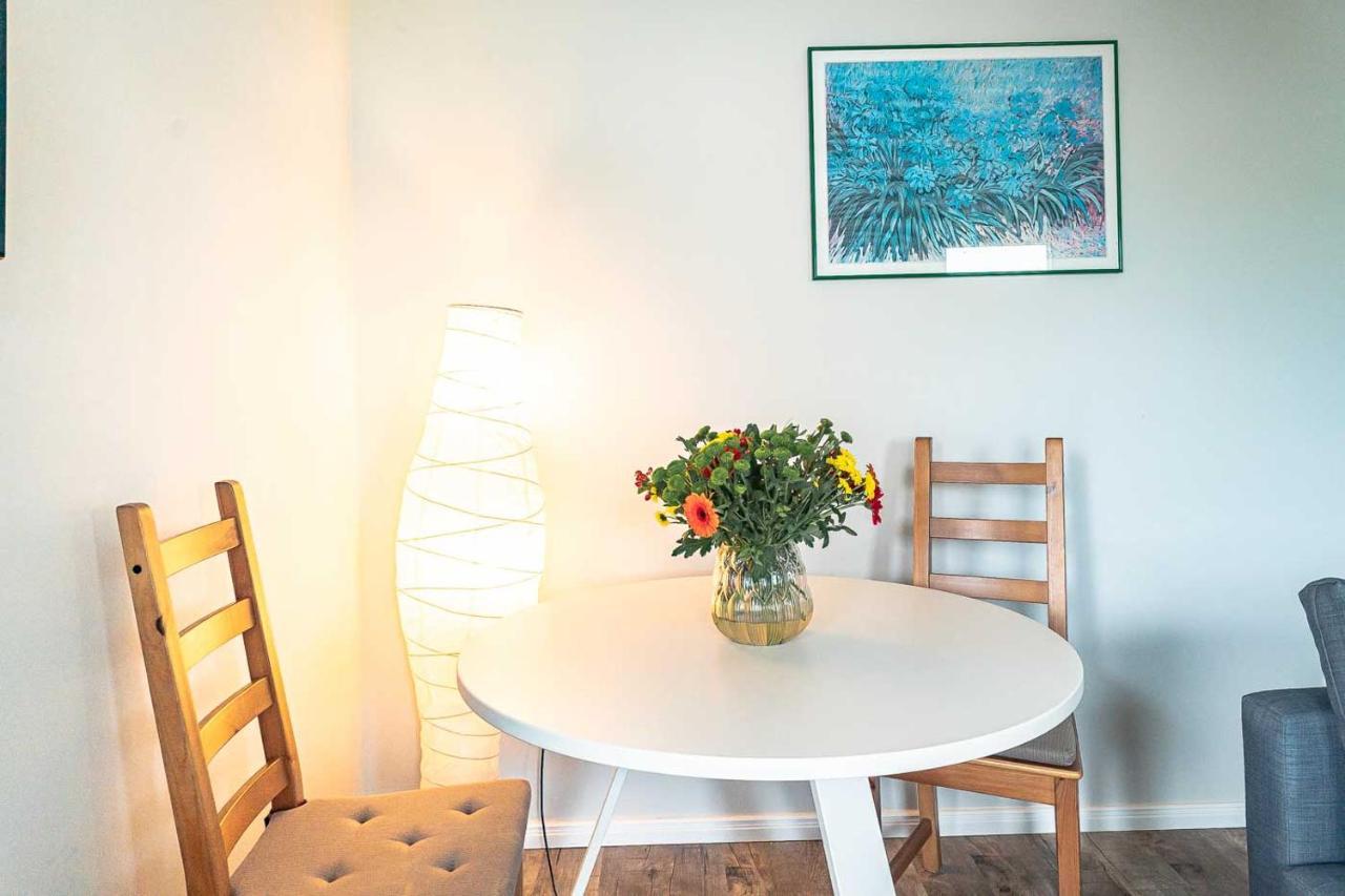 רוסטוק Apartmenthaus Chrischanshof מראה חיצוני תמונה