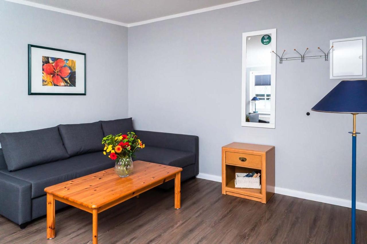 רוסטוק Apartmenthaus Chrischanshof מראה חיצוני תמונה
