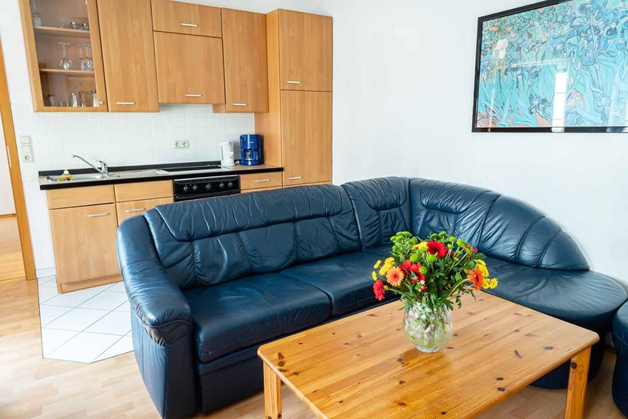 רוסטוק Apartmenthaus Chrischanshof מראה חיצוני תמונה